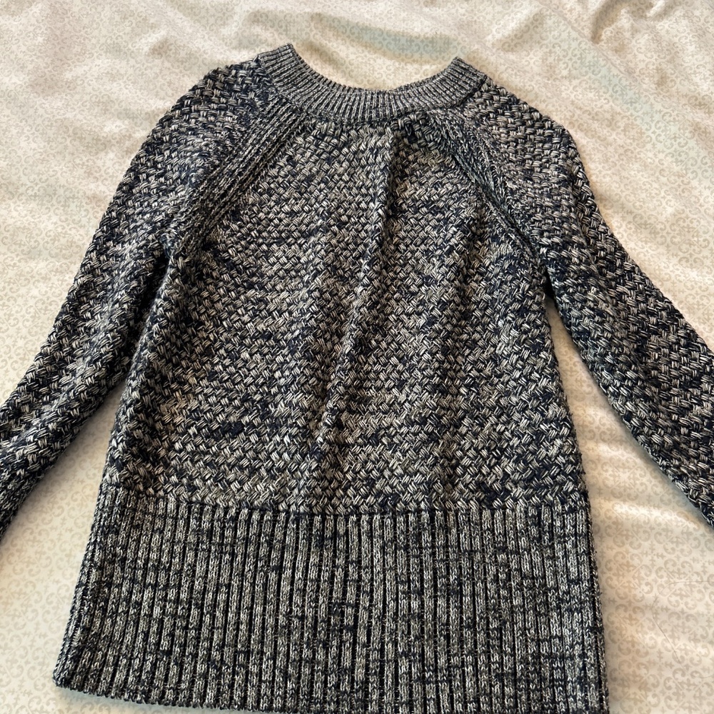 Sweater - Picture 2 of 3